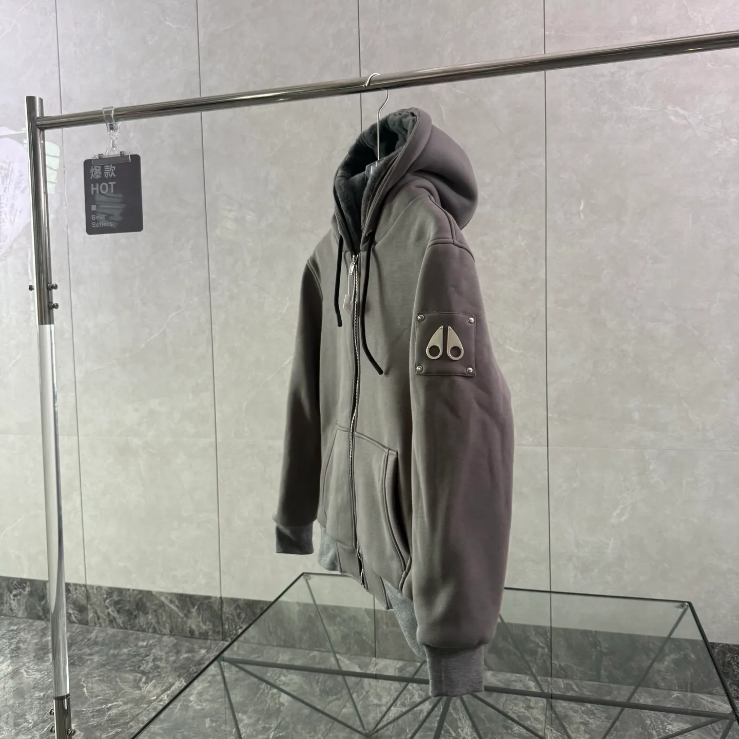 （ ） Moose Knuckles SS 23 、 ， ， ， 🍃 ， ， ， ☁️ ！ ♾️ ： ， Premium ， Authentic ！ Size：S-XXL